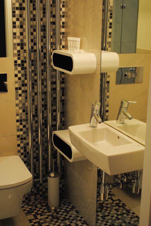 Apartament Wiejska 9 Varşovia Cameră foto